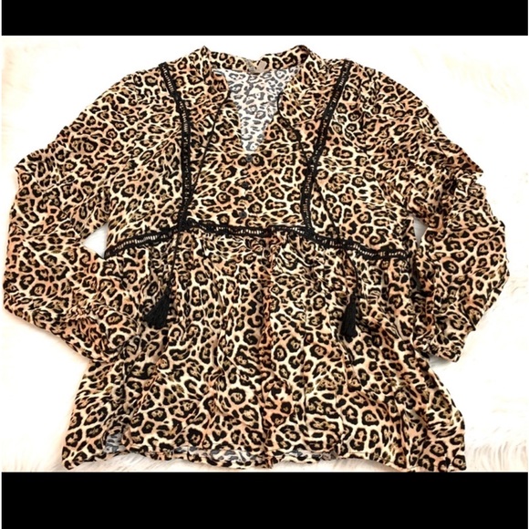 Women’s Leopard Blouse - Picture 1 of 2